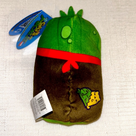 Cat vs. Pickle The Cuke Giddy Up! # 320 - Picture 2 of 6